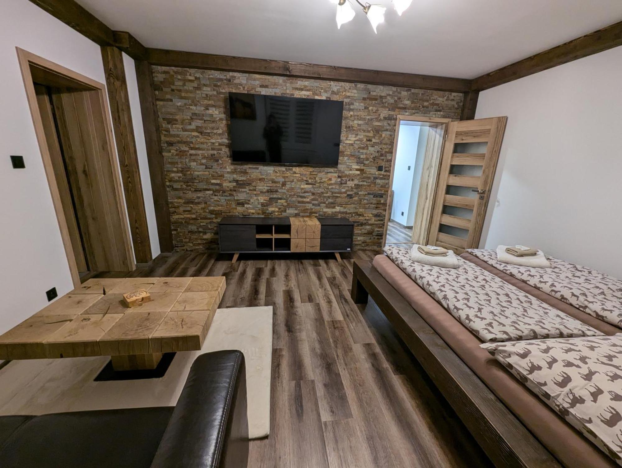 Jizdarna Malenovice Apartment Malenovice  Ngoại thất bức ảnh