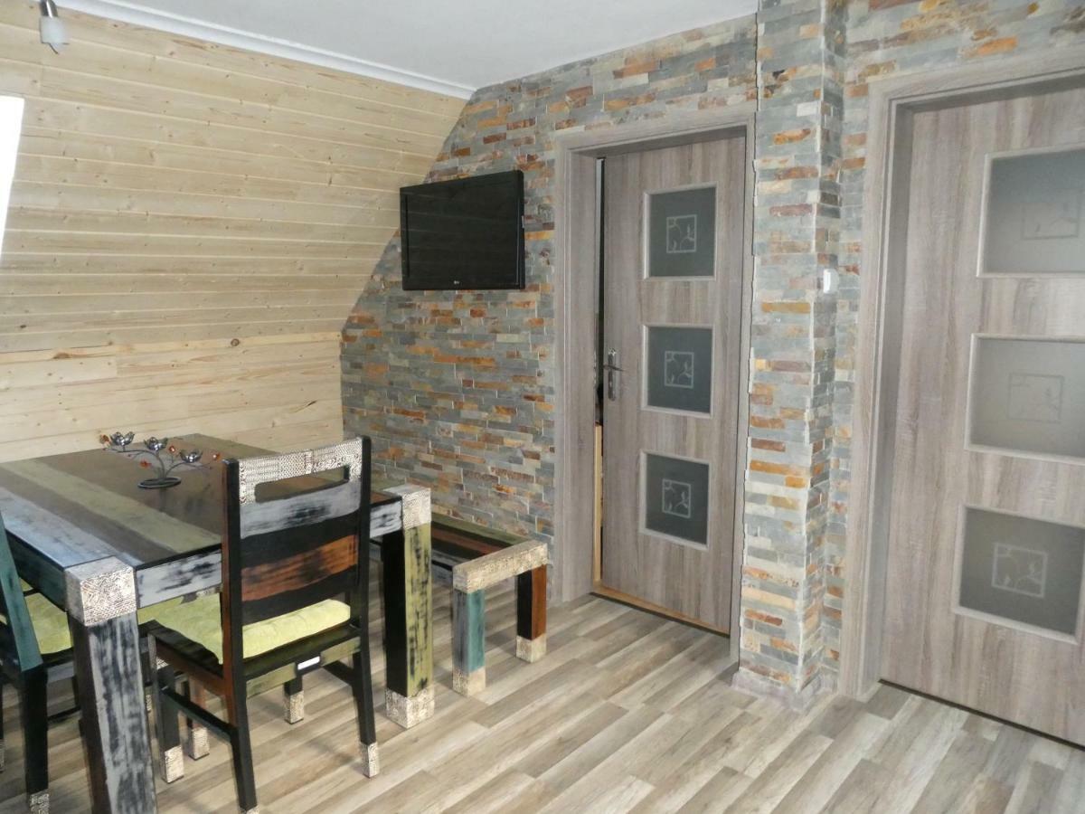 Jizdarna Malenovice Apartment Malenovice  Ngoại thất bức ảnh