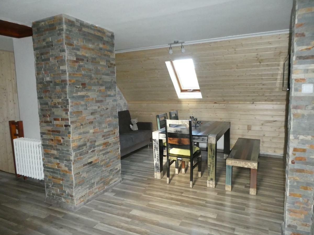 Jizdarna Malenovice Apartment Malenovice  Ngoại thất bức ảnh
