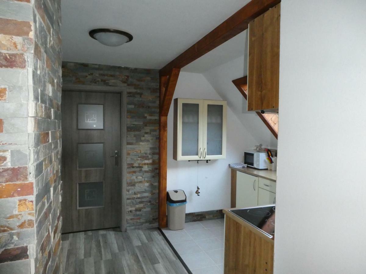 Jizdarna Malenovice Apartment Malenovice  Ngoại thất bức ảnh